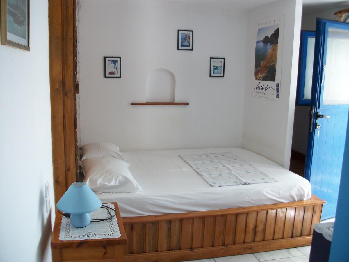 אנאפי Floras Rooms And Studios מראה חיצוני תמונה
