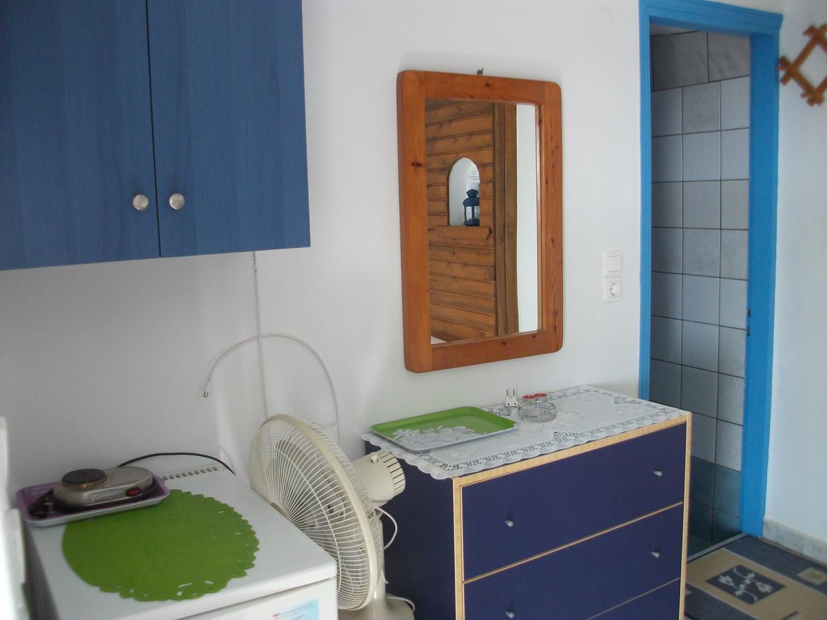 אנאפי Floras Rooms And Studios מראה חיצוני תמונה