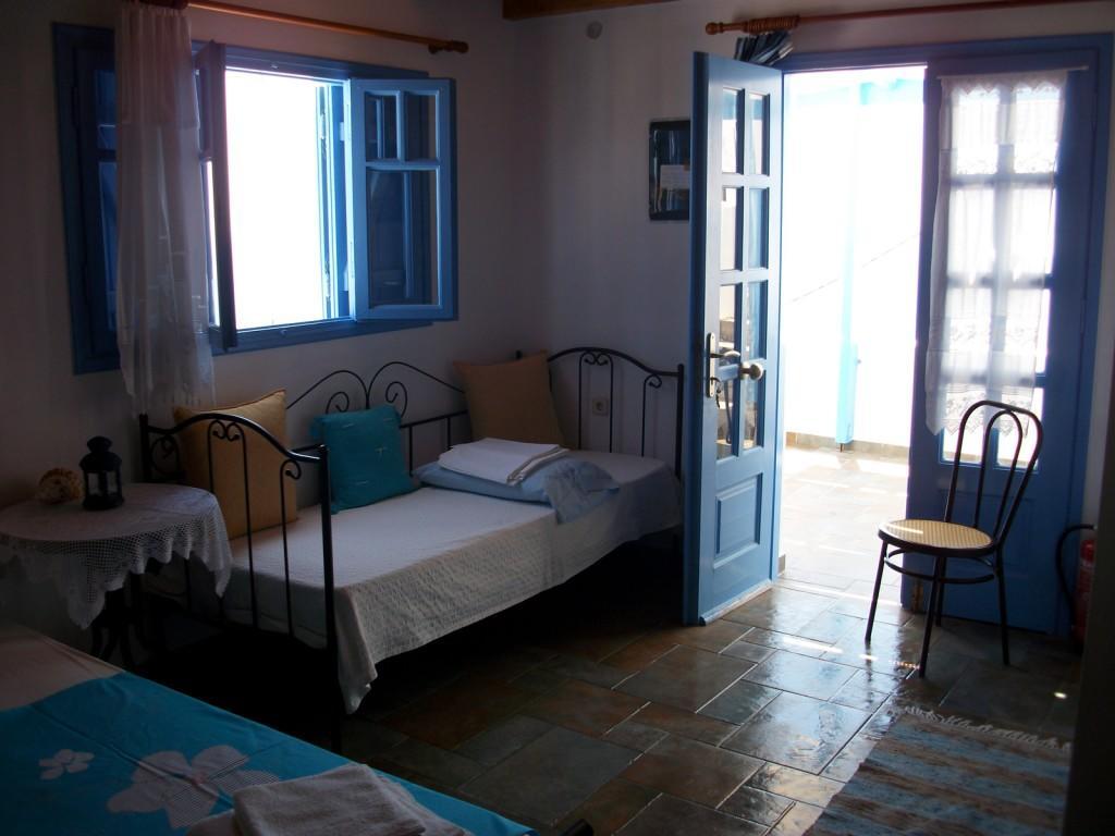 אנאפי Floras Rooms And Studios מראה חיצוני תמונה