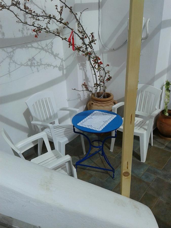 אנאפי Floras Rooms And Studios מראה חיצוני תמונה