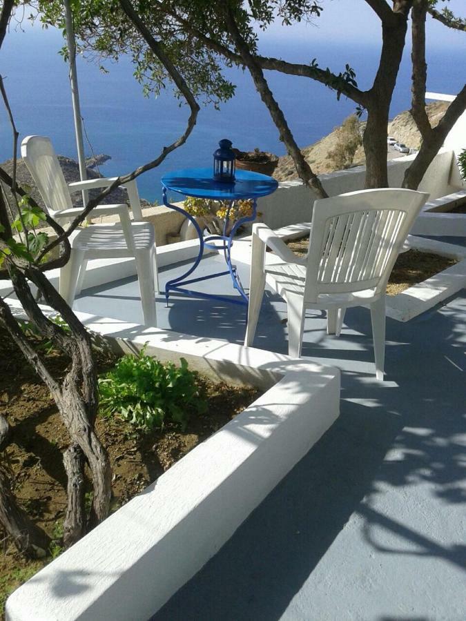 אנאפי Floras Rooms And Studios מראה חיצוני תמונה